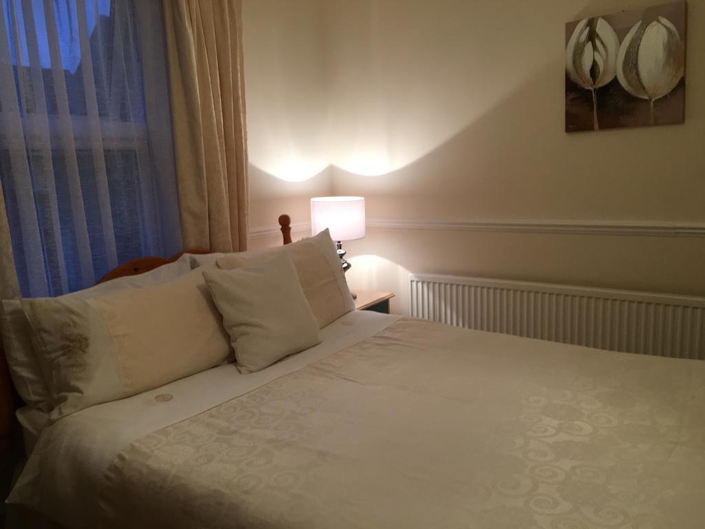 Caris Guest House Саутенд-он-Си Экстерьер фото